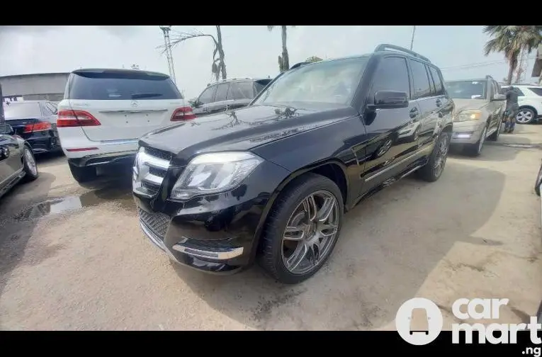 Foreign Used 2013 Mercedes Benz glk350 - 1/5