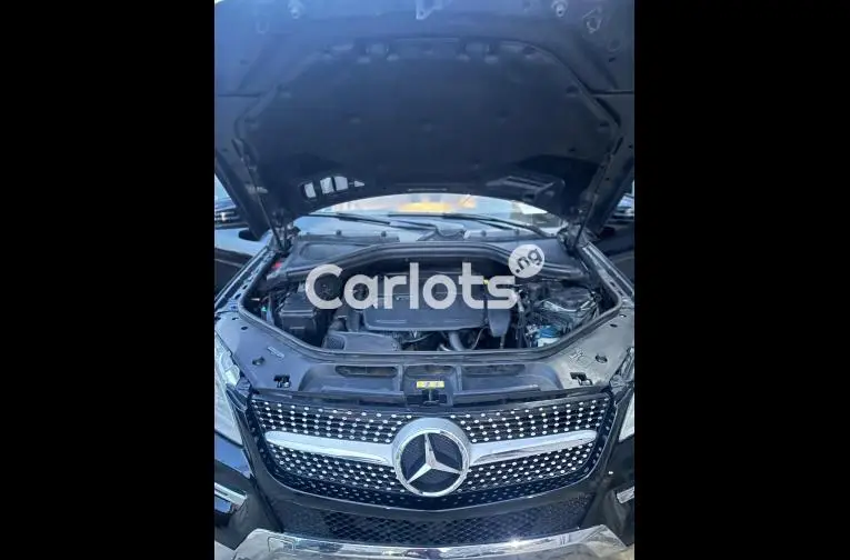 Mercedes Benz ML350 2012 - 2/5