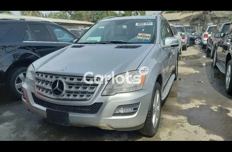 Foreign used 2010 Mercedes Benz ml350 - 2/5