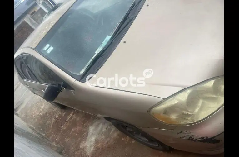 Toyota Corolla 2003 model - 5/5