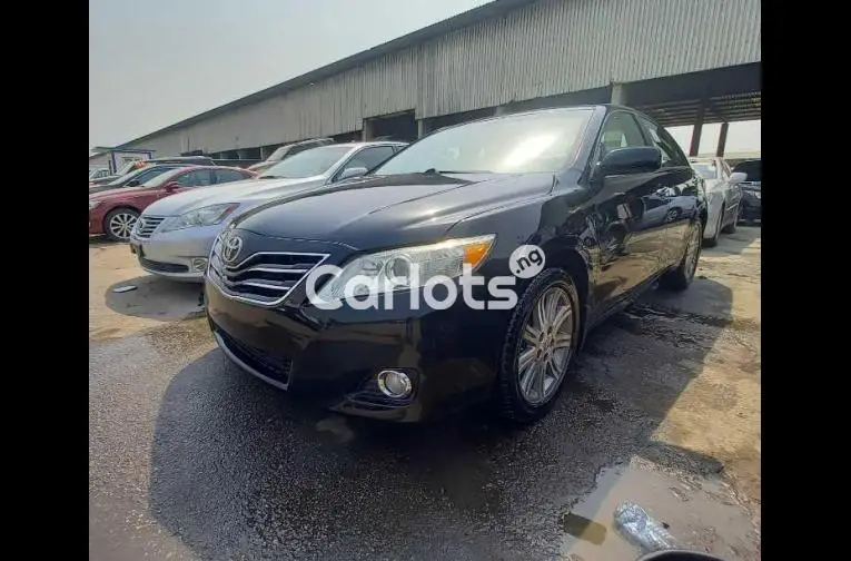 Foreign Used 2008 Toyota camry - 1/5