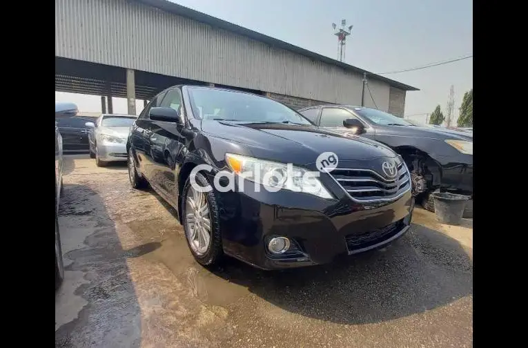 Foreign Used 2008 Toyota camry - 2/5