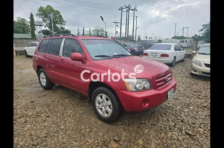 DISTRESS SALE 2004 TOYOTA HIGHLANDER - 2/5