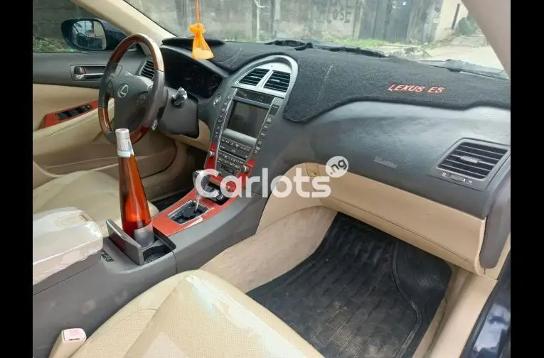 Barely Used Lexus Es350 Direct 2009 upgraded to 2018 - 3/5