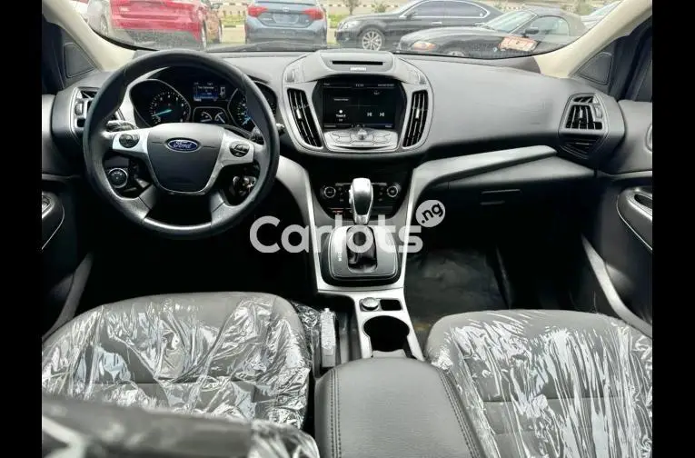 DIRECT FOREIGN USED 2015 FORD ESCAPE SE - 3/5