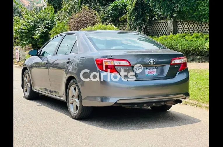 FOREIGN USED 2014 TOYOTA CAMRY - 1/5