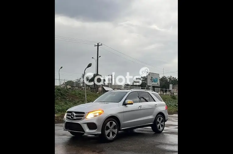 FOREIGN USED 2018 MERCEDES BENZ GLE350 - 1/5