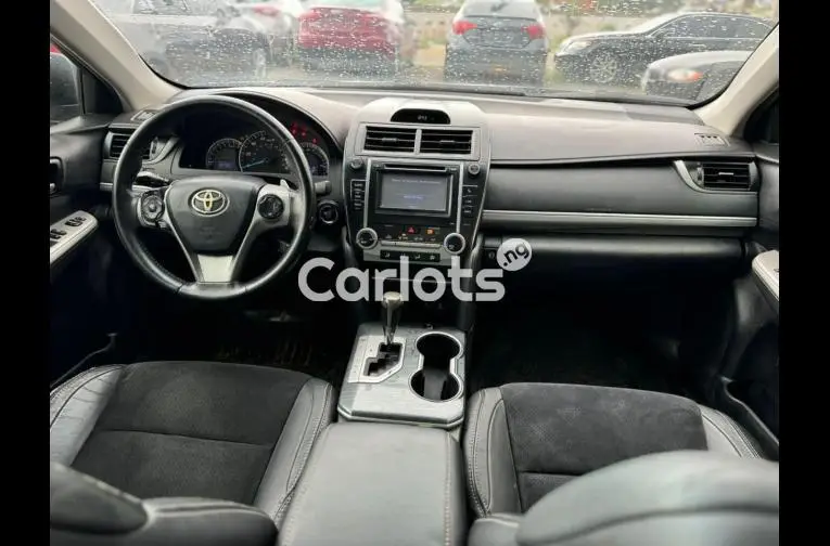 TOKS STANDARD 2013 KEYLESS TOYOTA CAMRY SE - 3/5