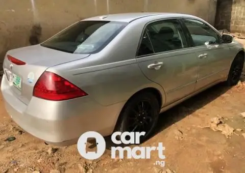 Used Honda Accord DC 2007 - 2/5