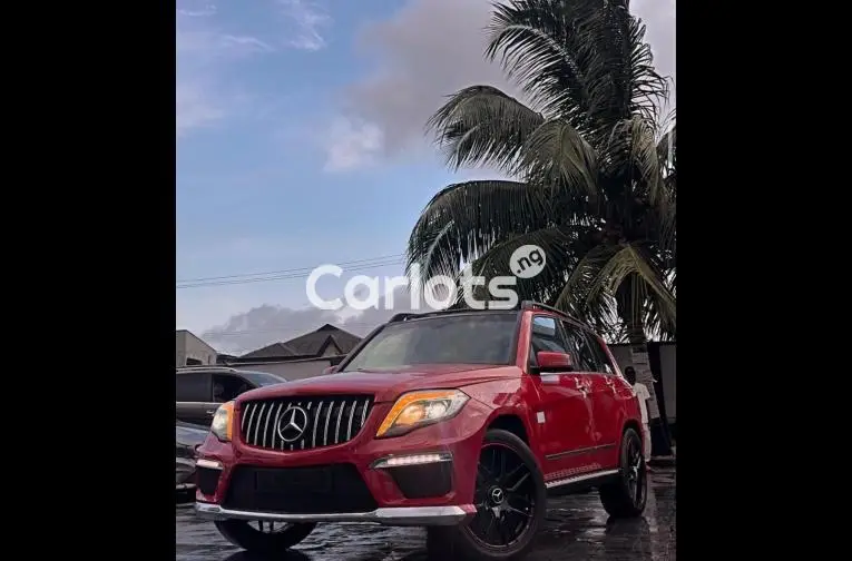 Pre-Owned 2010 Facelift to 2015 Mercedes Benz GLK350