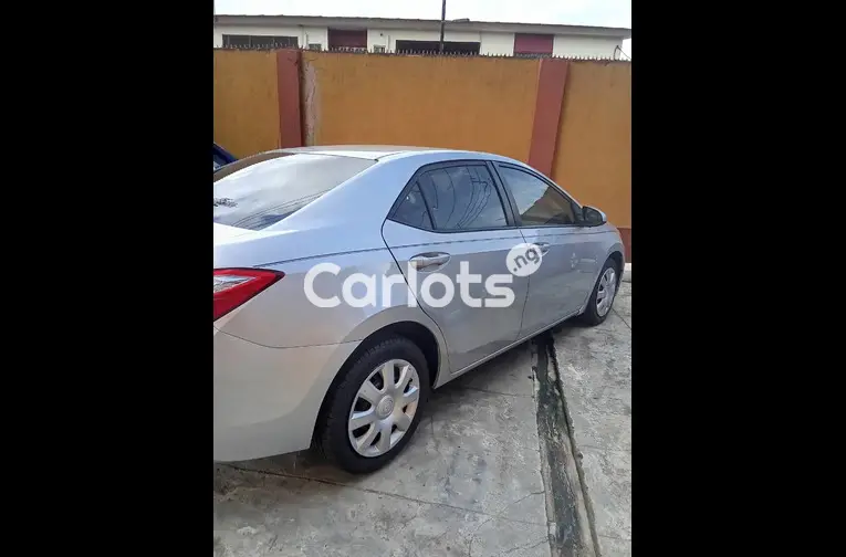 Foreign Used Toyota Corolla LE 2015 - 4/5