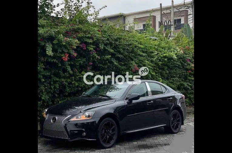 Pre-Owned 2007 Lexus IS250