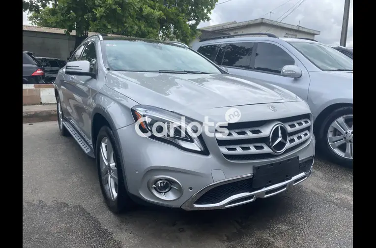 Foreign Used 2018 Mercedes Benz Gla250 - 1/5