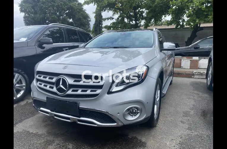 Foreign Used 2018 Mercedes Benz Gla250 - 2/5