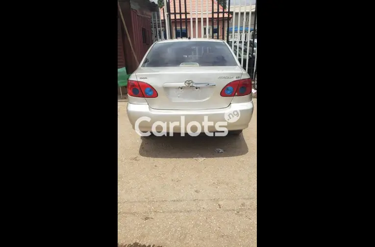 Clean Registered 2004 Toyota Corolla LE - 5/5