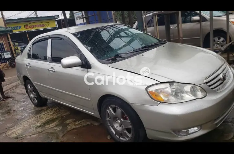 Clean Registered 2004 Toyota Corolla LE - 4/5