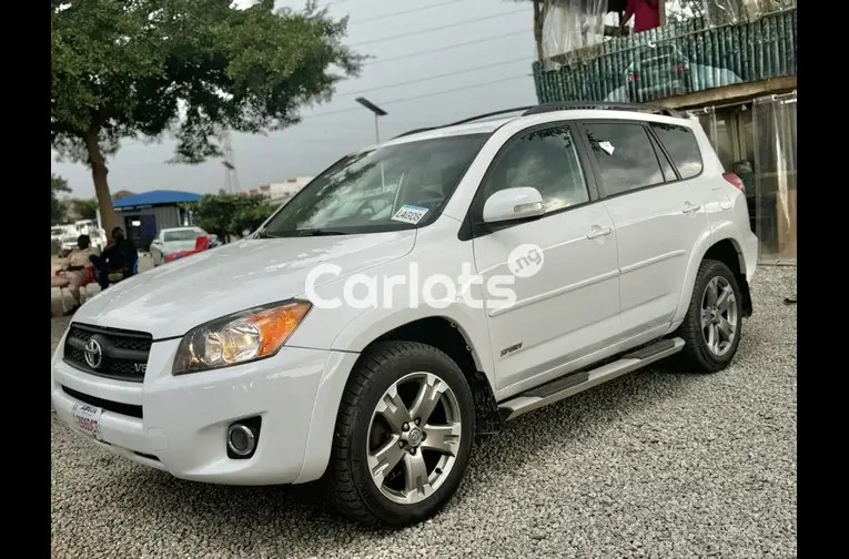 DIRECT FOREIGN USED 2010 TOYOTA RAV4 - 1/5