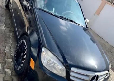 Nigerian used 2013 Mercedes Benz C300 - 1/5