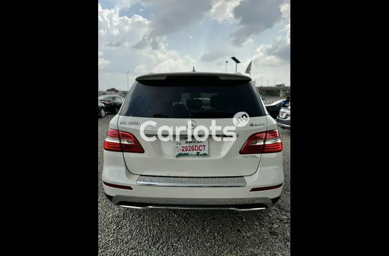 SUPER CLEAN 2012 MERCEDES BENZ ML350 - 5/5