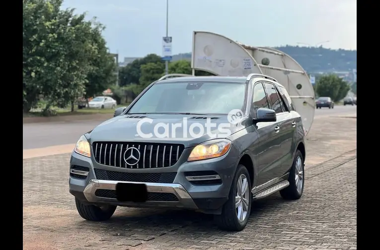 SUPER CLEAN 2013 MERCEDES BENZ ML350