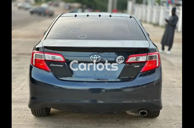 FOREIGN USED 2014 TOYOTA CAMRY SE - 5/5