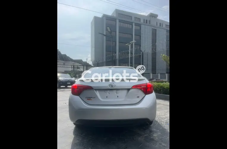 Tokunbo 2014 Toyota Corolla S - 4/5