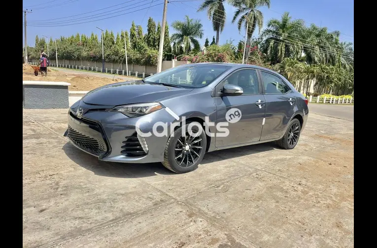 FOREIGN USED 2018 UPGRADED TOYOTA COROLLA - 1/5