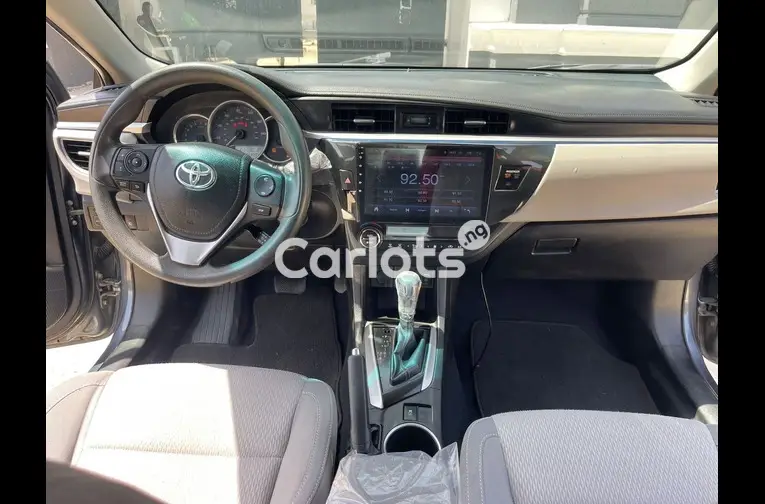 FOREIGN USED 2018 UPGRADED TOYOTA COROLLA - 2/5