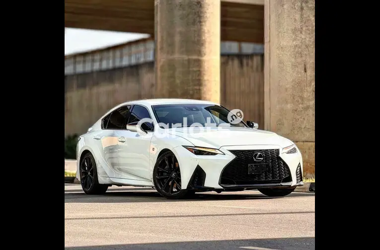 DIRECT FOREIGN USED 2022 LEXUS IS350 - 2/5