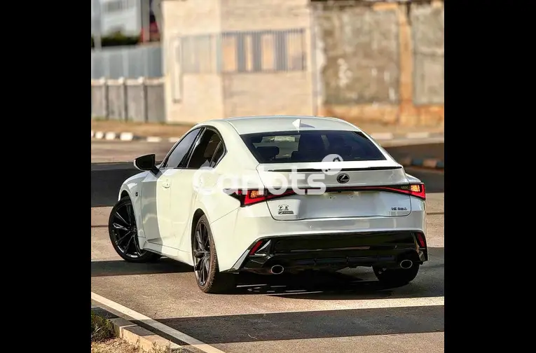 DIRECT FOREIGN USED 2022 LEXUS IS350 - 5/5