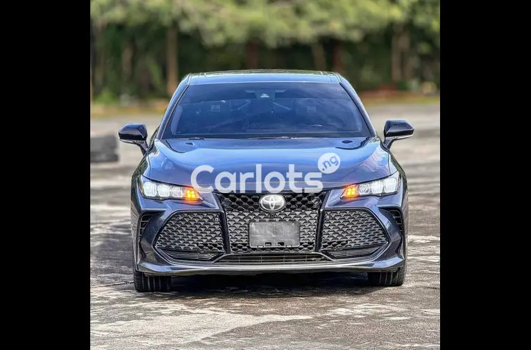 FOREIGN USED 2020 TOYOTA AVALON XSE - 2/5