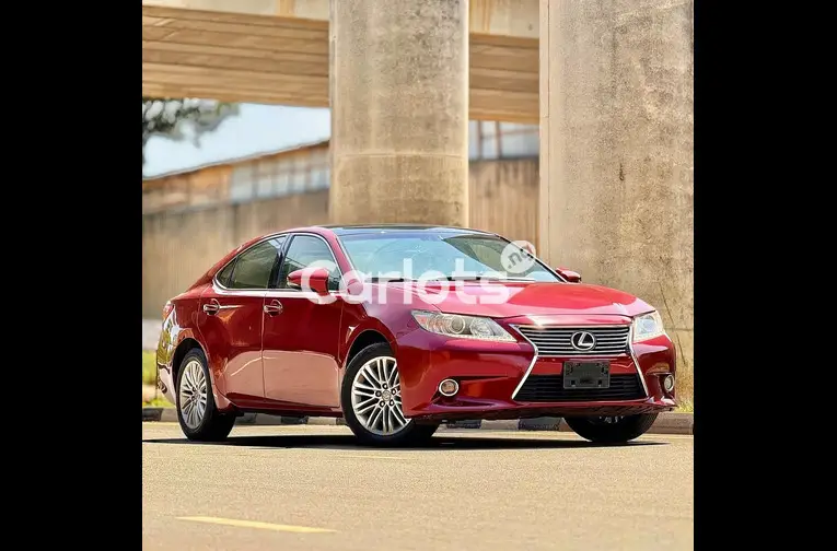 FOREIGN STANDARD 2013 LEXUS ES350 - 2/5