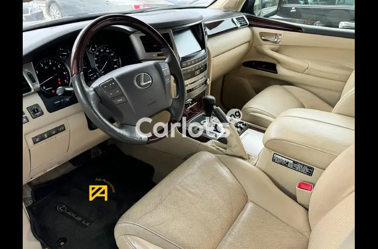 2014 Lexus LX 560 - 2/5