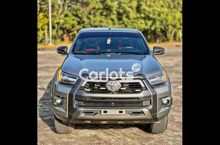 FOREIGN USED 2022 TOYOTA HILUX ADVENTURE - 1/5