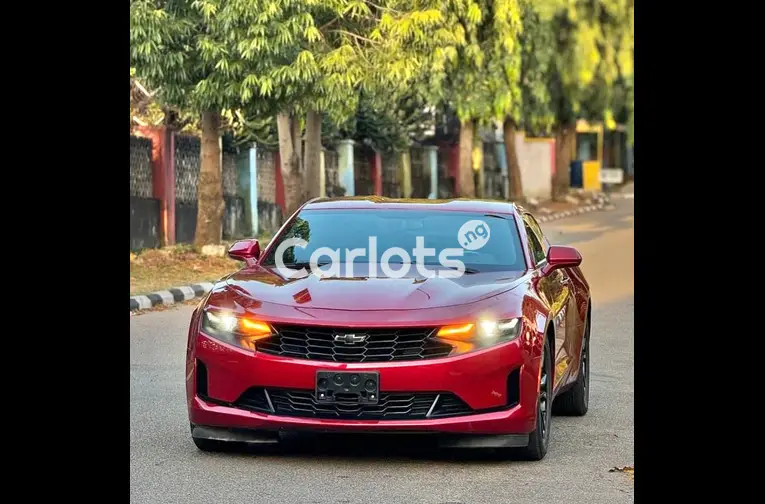 FOREIGN USED 2020 CHEVROLET CAMARO - 1/5