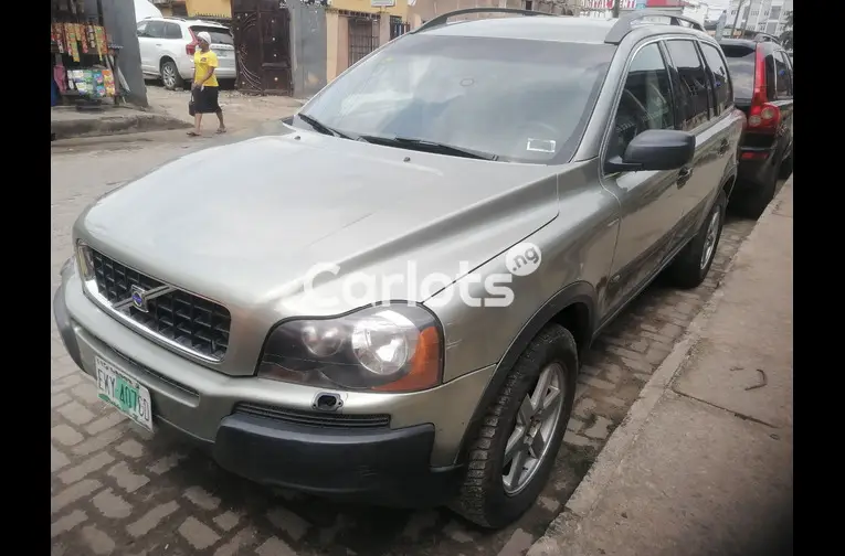 2005 Volvo XC90 - 1/5