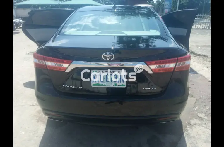 Registered 2014 Toyota Avalon limited edition - 1/5