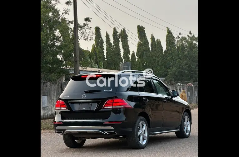 FOREIGN USED 2017 MERCEDES BENZ GLE350 - 4/5