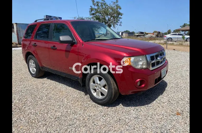 SUPER CLEAN 2009 FORD ESCAPE - 1/5