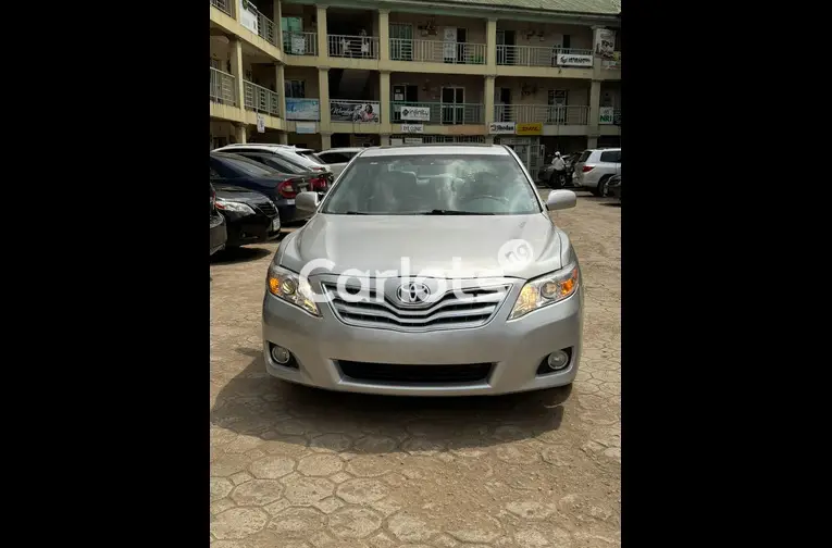 2010 Toyota Camry XLE Toks - 1/5