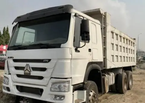 Foreign Used 2013 HOWO 6x4 Dump Truck - 1/4