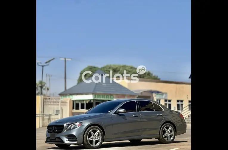 FOREIGN USED 2017 MERCEDES BENZ E300 - 2/5