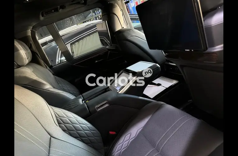 Brand New Bullet proof 2024 Lexus LX600 - 3/5