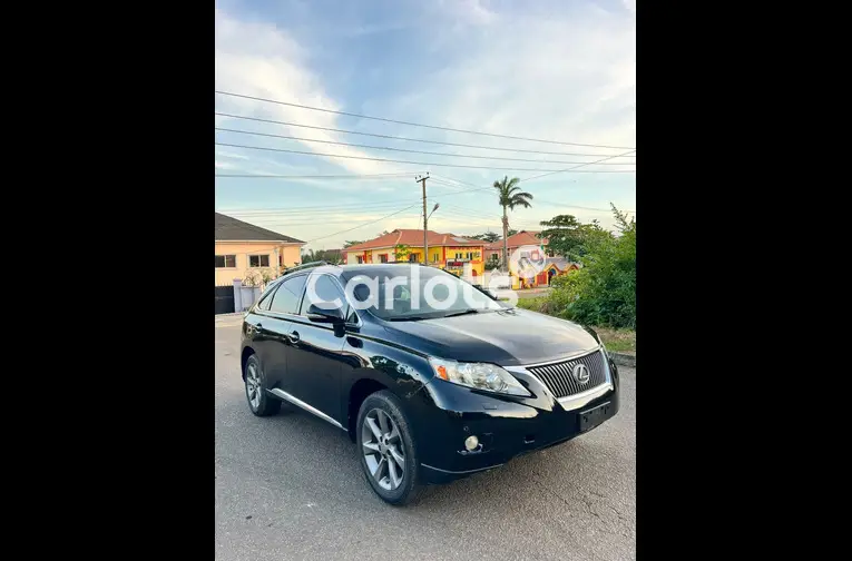 Super sharp 2010 Lexus rx350 used like Belgium and it first body