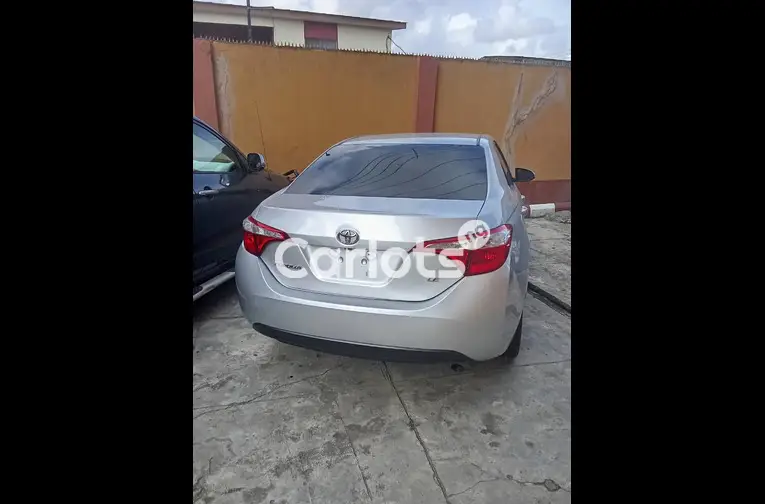 Foreign Used Toyota Corolla LE 2015/16 - 5/5