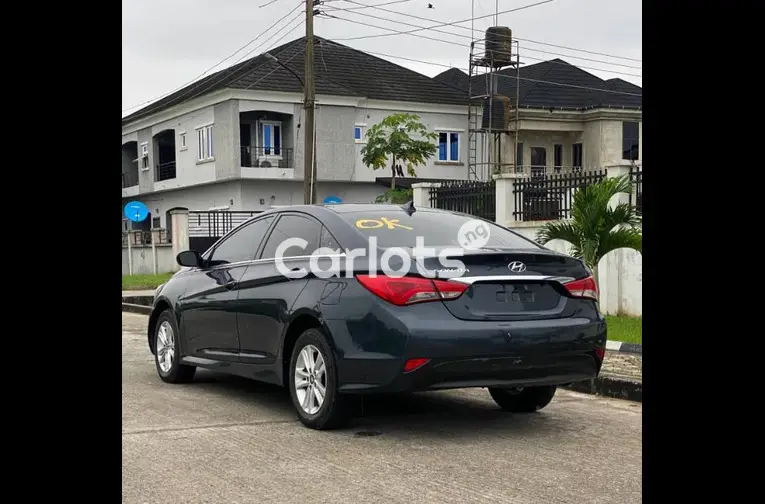 2013 Hyundai Sonata Foreign Used Accident Free - 4/5