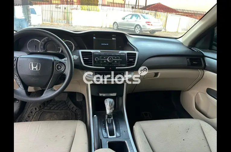 SUPER CLEAN 2015 HONDA ACCORD for sale in Kaduna, Kaduna - photo 3 of 5