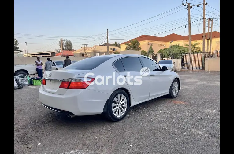 SUPER CLEAN 2015 HONDA ACCORD for sale in Kaduna, Kaduna - thumbnail 5
