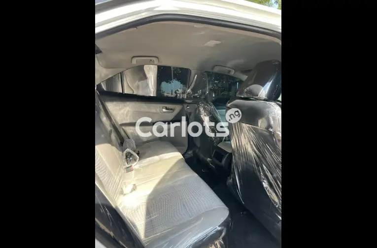 Foreign used 2016 Toyota Camry for sale in Abuja, FCT - thumbnail 2