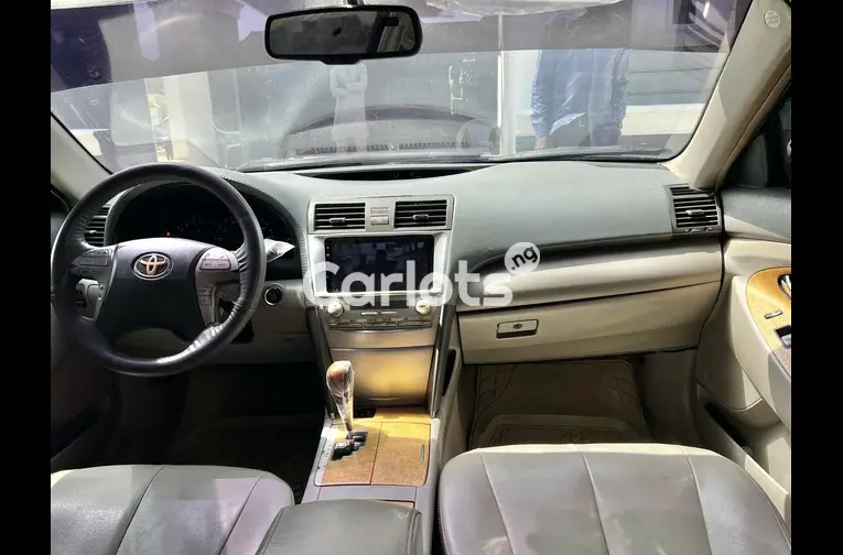 2009 KEYLESS TOYOTA CAMRY XLE V6 for sale in Kaduna - photo 2 of 5